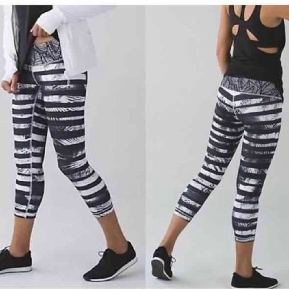 Lululemon Athletica Shady Palms Wunder Under Capris Cropped Leggings Striped
